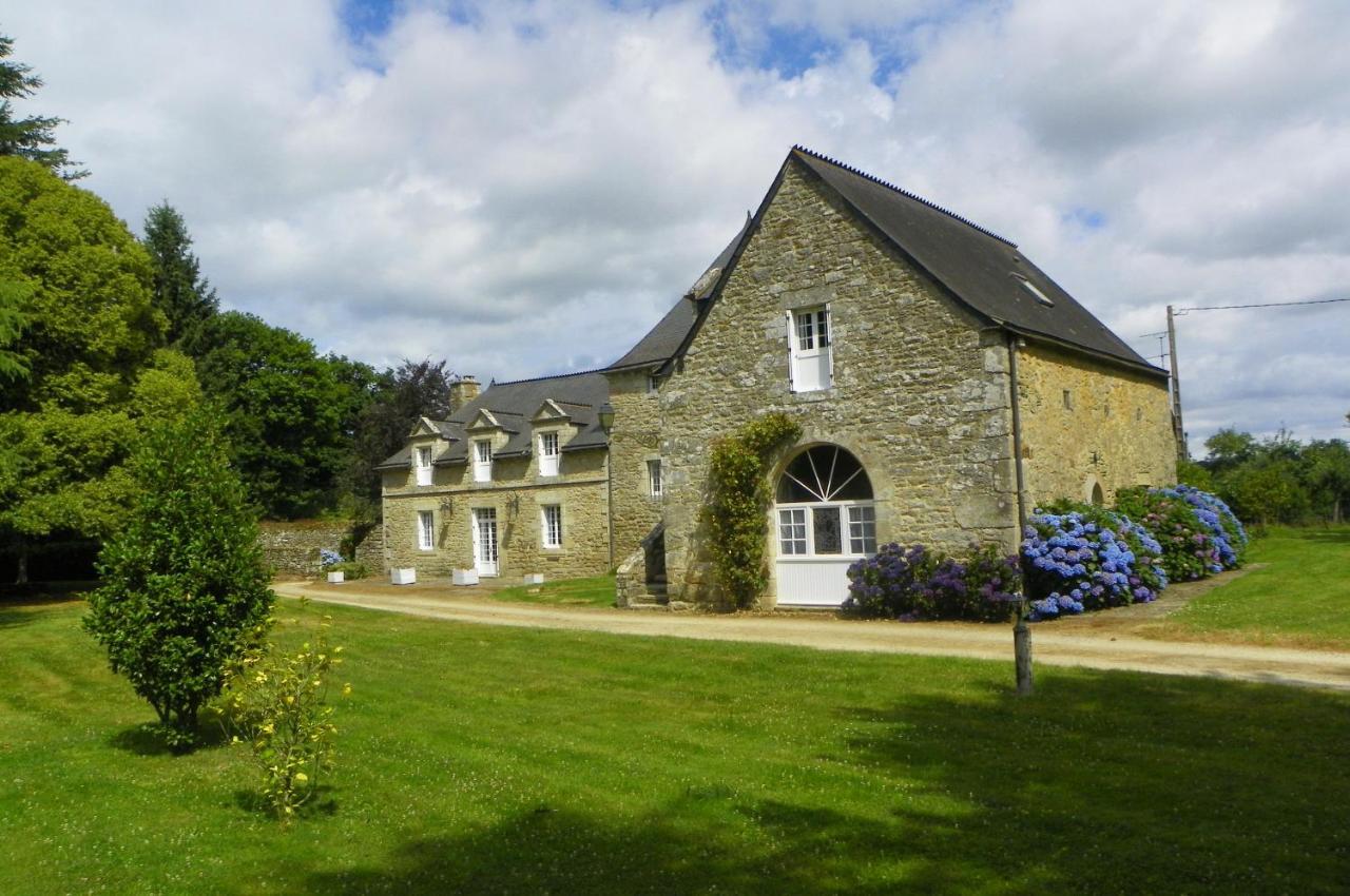 Manoir De Saint-Fiacre Bed & Breakfast Malansac Exterior photo